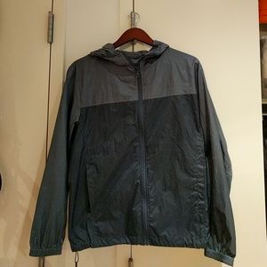 Uniqlo windbreaker size medium